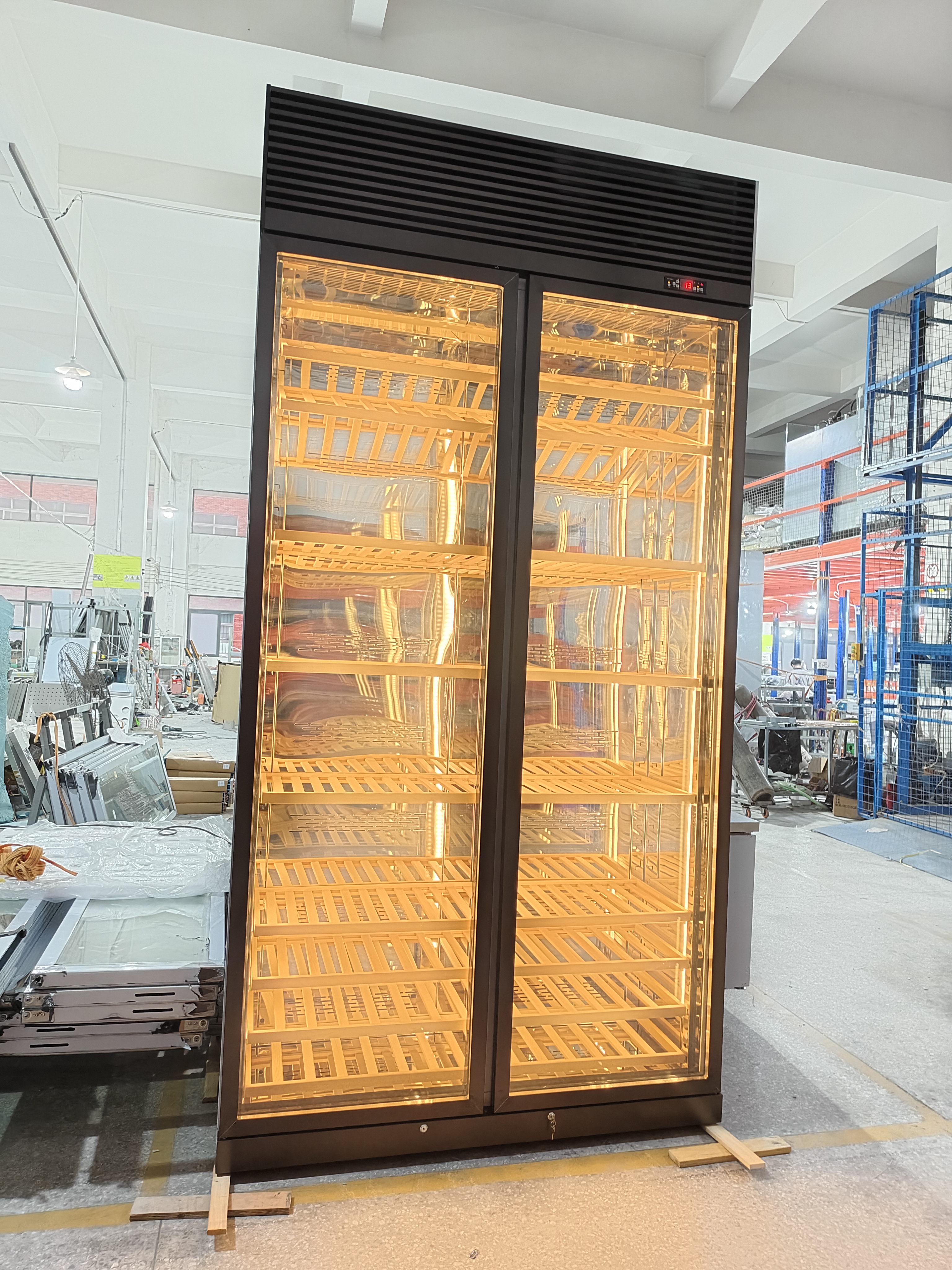 Wine cooler 1-2-3-4 Door